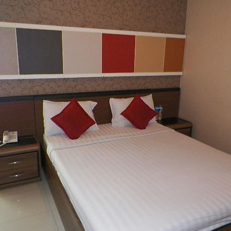 Ariandri Boutique Guesthouse Bandung Bilik gambar