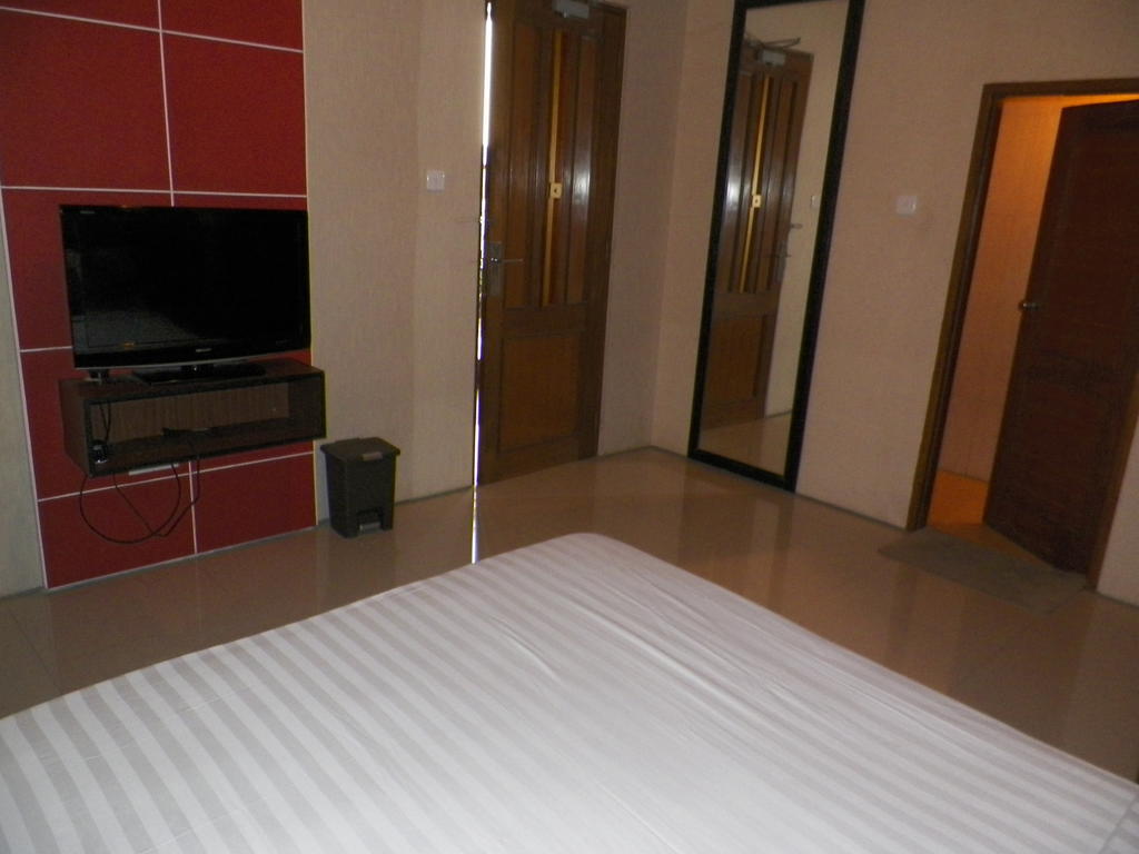 Ariandri Boutique Guesthouse Bandung Bilik gambar