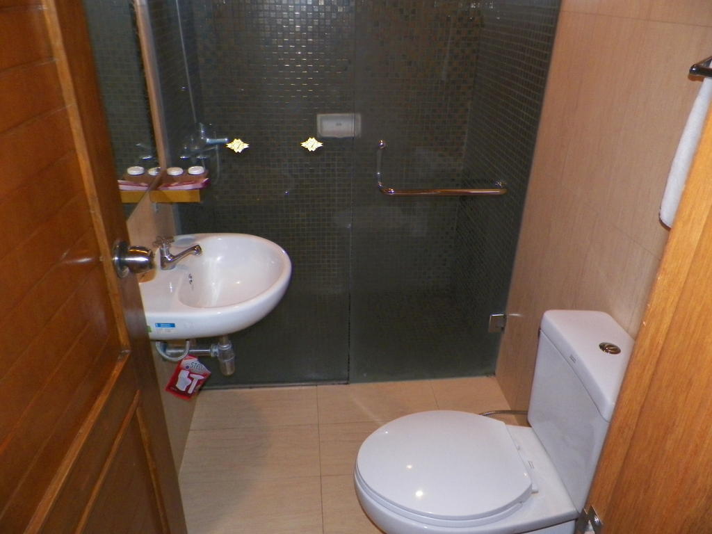 Ariandri Boutique Guesthouse Bandung Bilik gambar