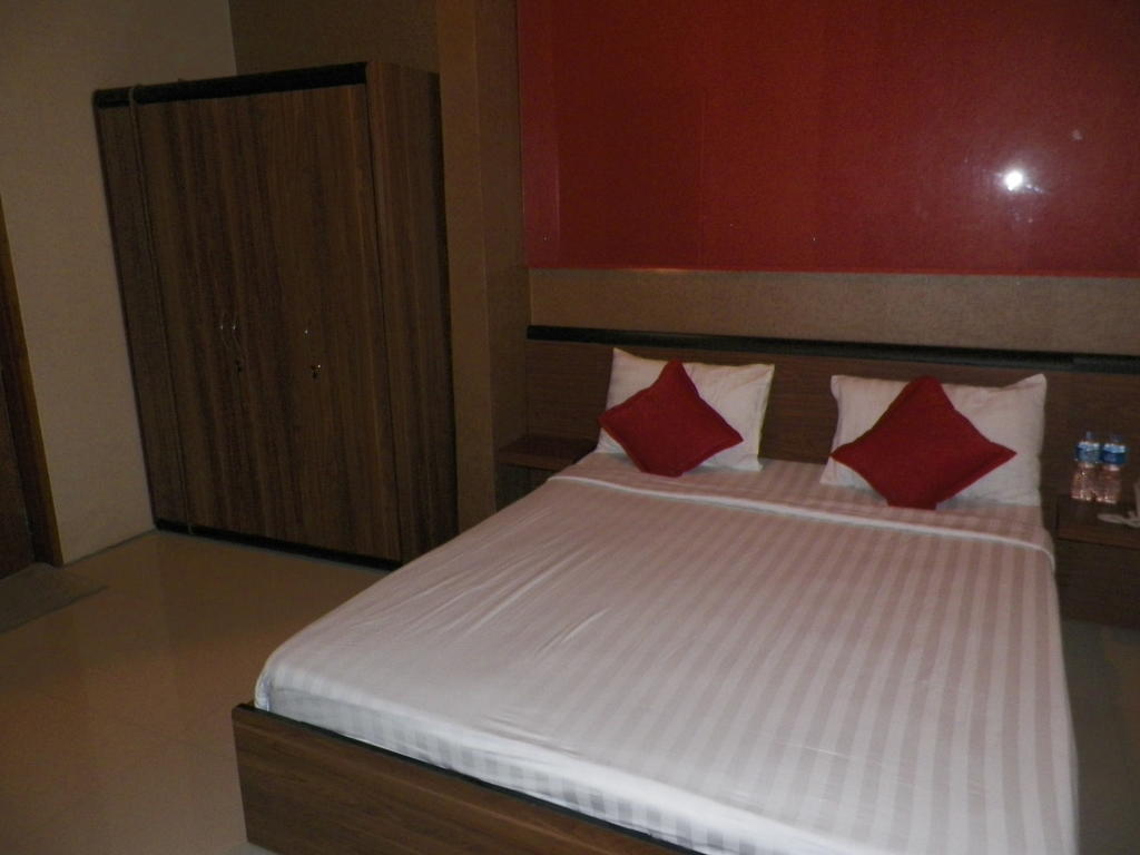 Ariandri Boutique Guesthouse Bandung Bilik gambar